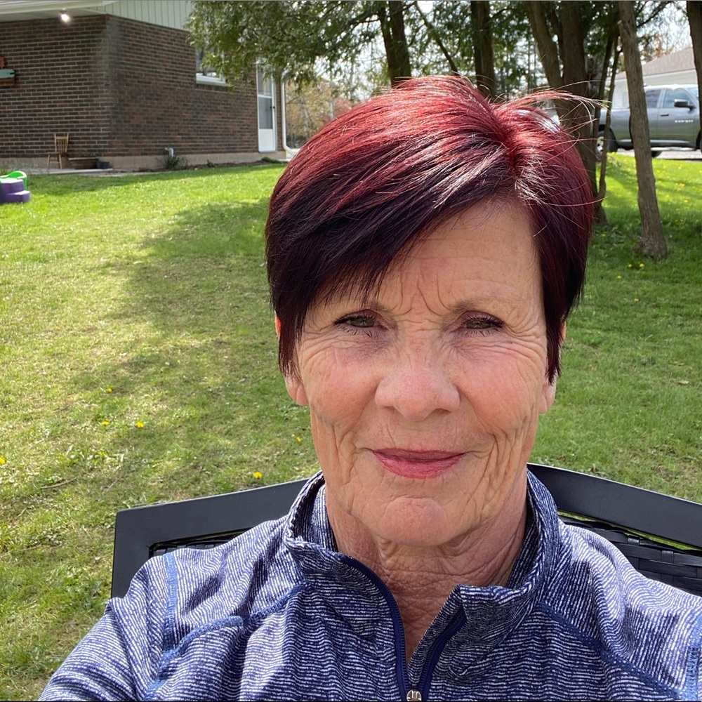Meet your Posher, Debbie